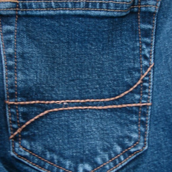 Hollister #3E0689 Ladies Jeans 30 x 32  Button Fly Mid Tone wash gold threading - Picture 3 of 16